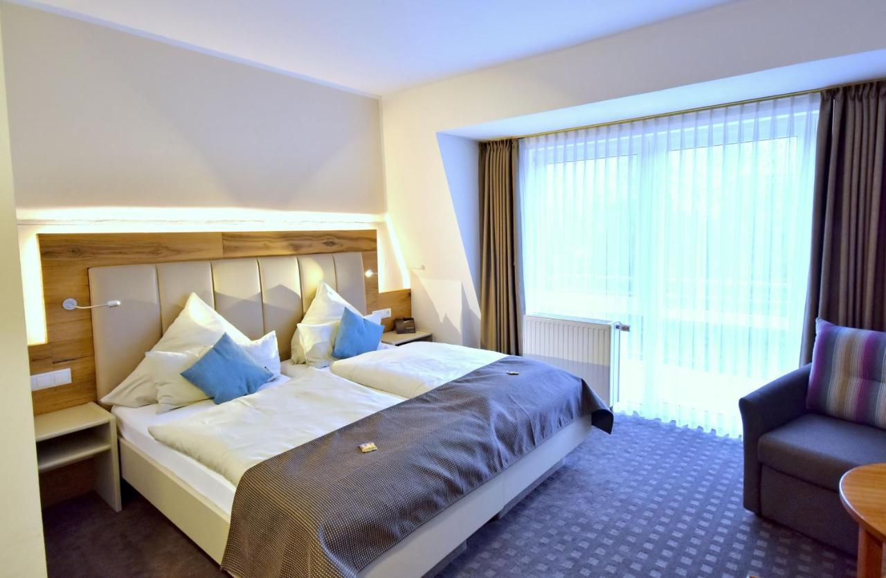 Hotel & Restaurant Zum Deutschen Hause Kirchhatten エクステリア 写真