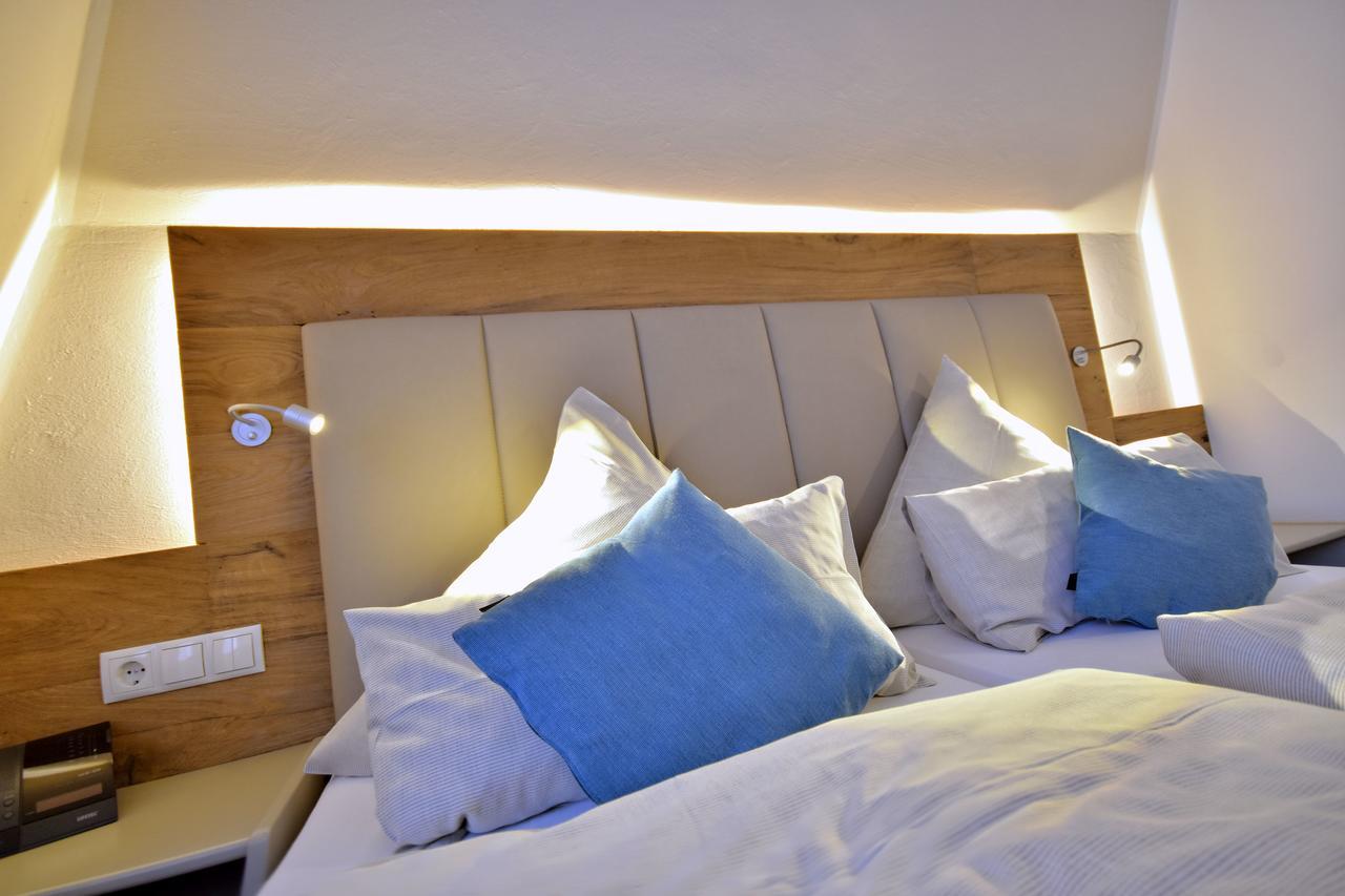 Hotel & Restaurant Zum Deutschen Hause Kirchhatten エクステリア 写真