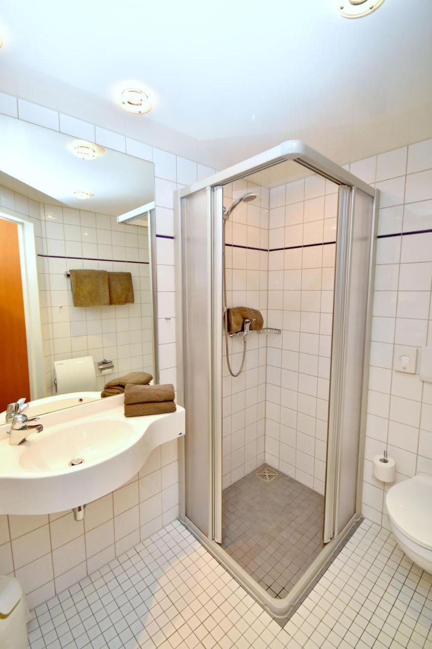 Hotel & Restaurant Zum Deutschen Hause Kirchhatten エクステリア 写真
